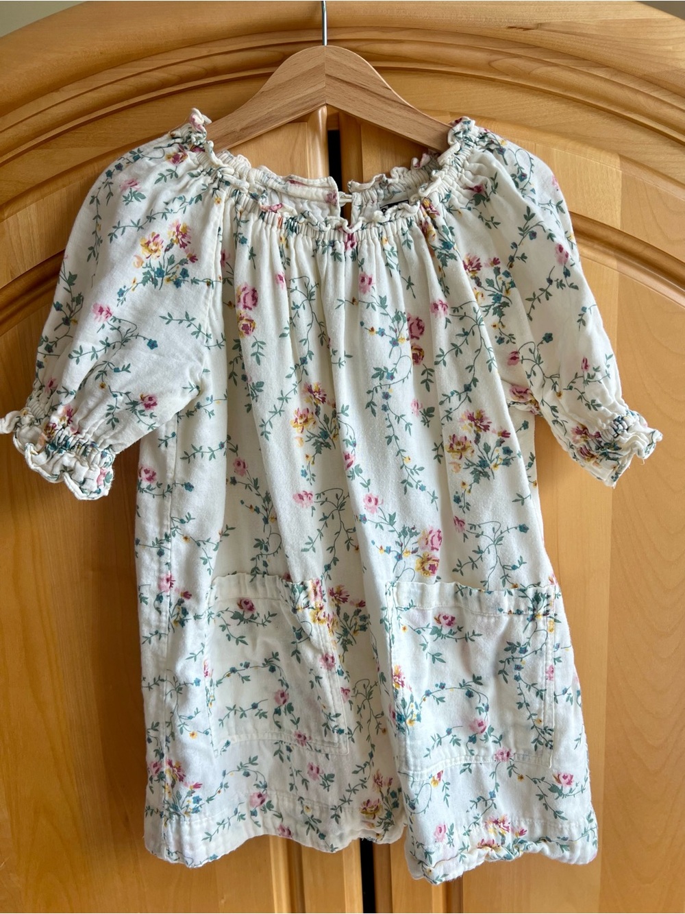 Bonton Paris Girl’s floral dress with *pockets* 4T